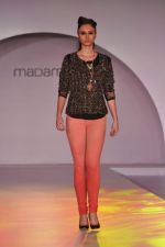 at Fashion Show of Label Madame at Hotel Lalit in Mumbai on 12th Sept 2013 (41).JPG