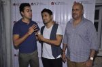 Imran Khan at Ashvin Gidwani_s Theatrical comedy Battle of Da Sexes with Indian comedian Vir Das in Mumbai on 13th Sept 2013 (32).JPG