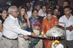 Priyanka Chopra visit Andheri Cha Raja in Mumbai on 14th Sept 2013 (115).JPG