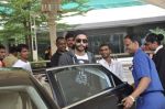 Ranveer Singh snapped at the airport in Mumbai on 14th Sept 2013 (26).JPG