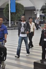 Ranveer Singh snapped at the airport in Mumbai on 14th Sept 2013 (4).JPG