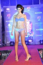 Model walk the ramp at Miss Maxim Bikini show in Mumbai on 15th Sept 2013 (189).JPG