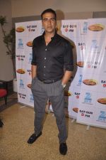 Akshay Kumar on the sets of ZEE DID in Famous, Mumbai on 16th Sept 2013 (5).JPG