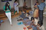 Amyra Dastur at Koshish school for deaf and mute in Malad, Mumbai on 17th Sept 2013 (15).JPG