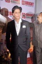 Shahrukh Khan at Yogesh Lakhani_s birthday bash in Lalit Hotel, Mumbai on 25th Sept 2013 (169).JPG