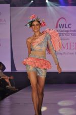 Model on the ramp for Chimera fashion show for students in Mumbai on 30th Sept 2013 (29).JPG