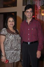Indra Kumar at Poonam Dhillon_s sister Rishma Pai_s birthday in Blue Sea, Mumbai on 2nd Oct 2013 (9).JPG