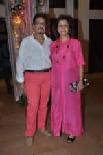 at Poonam Dhillon_s sister Rishma Pai_s birthday in Blue Sea, Mumbai on 2nd Oct 2013 (39).JPG
