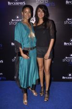 Carol Gracias, Binal Trivedi at Blackberry night in Mumbai on 4th Oct 2013 (48).JPG