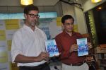 Rajat Kapoor at Deepa Chaterjee book launch in Crossword, Mumbai on 4th Oct 2013 (20).JPG
