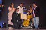 Zayed Khan, Sanjay Khan, Zarine Khan at Dr Batra_s Positive awards in NCPA, Mumbai on 8th Oct 2013 (97).JPG