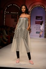 Model walk the ramp for Masaba Gupta_s show at the Day 1 on WIFW 2014 on 9th Oct 2013 (294).JPG
