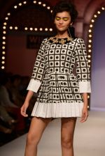 Model walk the ramp for Masaba Gupta_s show at the Day 1 on WIFW 2014 on 9th Oct 2013 (312).JPG