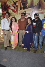 Tia Bajpai, Jay Bhanushali, Akhil Kapur, Sashaa Agha, Sunil Shetty, Murli Sharma at the Mahurat of the film Desi Kattey in Madh Island on 9th Oct 2013 (22).JPG