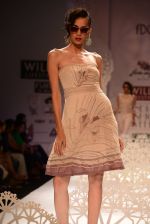 Model walk the ramp for Geisha show at the Day 1 on WIFW 2014 on 9th Oct 2013 (112)_52578bbf9bf8d.JPG