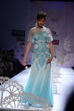 Model walk the ramp for Geisha show at the Day 1 on WIFW 2014 on 9th Oct 2013 (247)_52578e0f8cbaf.JPG