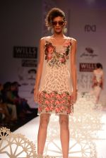 Model walk the ramp for Geisha show at the Day 1 on WIFW 2014 on 9th Oct 2013 (44)_52578a7678d54.JPG