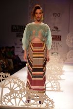 Model walk the ramp for Geisha show at the Day 1 on WIFW 2014 on 9th Oct 2013 (96)_52578b85713ea.JPG