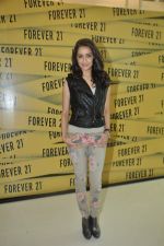 Shraddha Kapoor at Forever 21 store launch in Mumbai on 12th Oct 2013 (27)_525a333498721.JPG