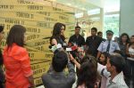 Shraddha Kapoor at Forever 21 store launch in Mumbai on 12th Oct 2013 (39)_525a336759cc0.JPG