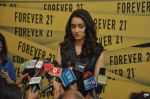 Shraddha Kapoor at Forever 21 store launch in Mumbai on 12th Oct 2013 (41)_525a337307a21.JPG
