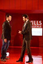 Anil Kapoor walks for Ashish Soni - grand finale at Wills day 5 on WIFW 2014 on 13th Oct 2013 (1)_525cb9769a131.JPG