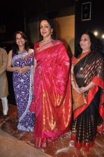 Hema Malini at the launch of art and couture exhibition in Taj President, Mumbai on 14th Oct 2013 (31)_525cf796393ac.JPG