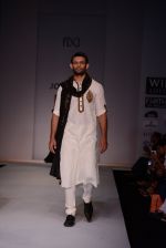 Model walks for Joy Mitra at Wills day 5 on WIFW 2014 on 13th Oct 2013 (104)_525cb69068075.JPG