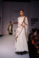 Model walks for Joy Mitra at Wills day 5 on WIFW 2014 on 13th Oct 2013 (31)_525cb4f9b7064.JPG