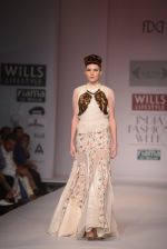 Model walks for SOLTEE BY SULASKSHANA at Wills day 5 on WIFW 2014 on 13th Oct 2013 (13)_525cb8b50a475.JPG
