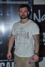 Bollywood fitness trainers watch Escape Plan in PVR, Juhu, Mumbai on 15th Oct 2013 (14)_525fdfc222ff5.JPG