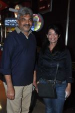 Bollywood fitness trainers watch Escape Plan in PVR, Juhu, Mumbai on 15th Oct 2013 (3)_525fdf2adc587.JPG