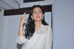 Juhi Chawla at a press meet to discuss radiation caused by mobile towers in Press Club, Mumbai on 17th Oct 2013 (30)_5260adbf113ee.JPG