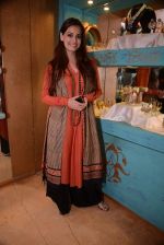 Dia Mirza at Raveena Tandon and Roopa Vohra_s jewellery line launch in Mumbai on 18th Oct 2013 (182)_52621d091de7e.JPG