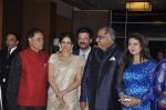 Sridevi, Boney Kapoor at Yash Chopra Memorial Awards in Mumbai on 19th Oct 2013.(193)_5263f1d1e5b3e.JPG