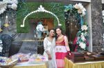 Popley celebrates Karva Chauth in Bandra, Mumbai on 21st Oct 2013 (67)_52661f01b676e.JPG