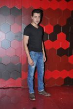 Imran Khan at the re-launch of Trilogy in Mumbai on 23rd Oct 2013 (23)_52691099ee09c.JPG