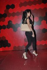 Sonal Chauhan at the re-launch of Trilogy in Mumbai on 23rd Oct 2013 (3)_526910e9da90e.JPG