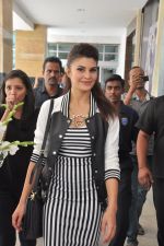Jacqueline Fernandez inaugurates forever 21 store in thane, Mumbai on 26th Oct 2013 (1)_526ce38f7caee.JPG