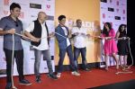 Pritish Nandy, Farhan Akhtar, Vidya Balan, Ekta Kapoor at Trailer launch of Shaadi Ke Side Effects in Mumbai on 28th Oct 2013 (81)_526f8fad2cbc0.JPG