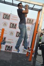 Dino Morea launches DM fitness in Worli, Mumbai on 29th Oct 2013 (74)_5270b3c816827.JPG