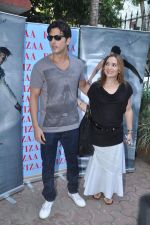 Zayed Khan at Shahid Aamir_s collection launch in Juhu, Mumbai on 29th Oct 2013 (59)_5270b7e0a2f57.JPG