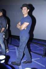 Aamir Khan at Dhoom 3 trailor launch in Mumbai on 30th Oct 2013 (65)_5272505f1254e.JPG