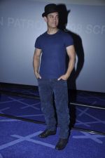 Aamir Khan at Dhoom 3 trailor launch in Mumbai on 30th Oct 2013 (67)_5272505fcd259.JPG