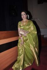 Hema Malini launches her devotional album in Isckon, Mumbai on 30th Oct 2013 (37)_52725bd99dac7.JPG