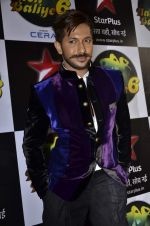 Terence Lewis at the celebration of Diwali on the sets of Nach Baliye in Filmistan, Mumbai on 31st Oct 2013 (10)_5273c3c6b8d29.JPG