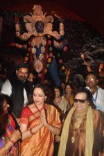 Hema Malini, Bappi Lahiri at Shree Kali durga puja in Mumbai on 1st Nov 2013 (31)_52745ffa7bbdb.JPG