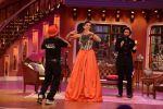 Deepika Padukone, Ranveer Singh on the sets of Comedy Nights with Kapil in Filmcity, Mumbai on 5th Nov 2013 (210)_527a3fa31114c.JPG