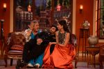 Deepika Padukone, Ranveer Singh on the sets of Comedy Nights with Kapil in Filmcity, Mumbai on 5th Nov 2013 (58)_527a3eee60f31.JPG