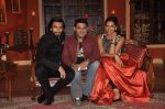 Deepika Padukone, Ranveer Singh, Kapil Sharma on the sets of Comedy Nights with Kapil in Filmcity, Mumbai on 5th Nov 2013 (129)_527a3efeafc5c.JPG